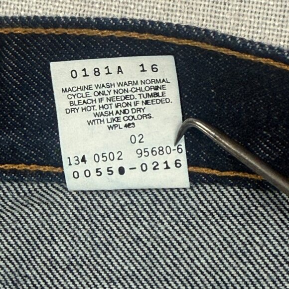 Vintage Levi's 550 Relaxed Fit Jeans Cotton Straight Leg Denim Size 38x36 NWT - Picture 8 of 8